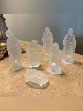 Vintage Lillian Vernon Frosted Glass Nativity Set - 6 Piece with Box